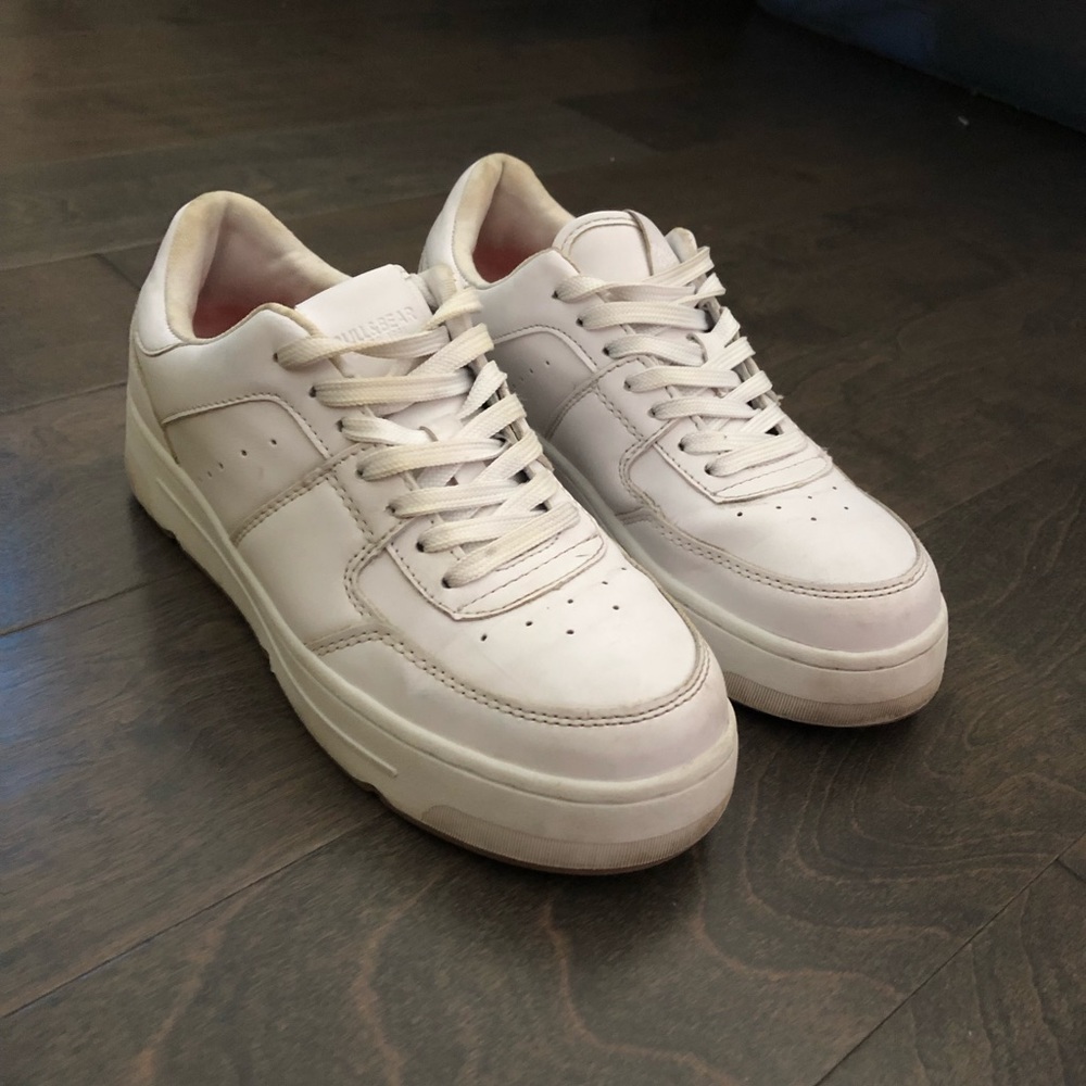 COPY - White Sneakers